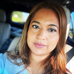 Meet your Posher, Ana